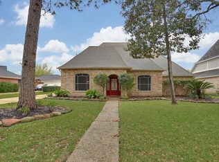 15610 Misty Hollow Dr, Houston, TX 77068