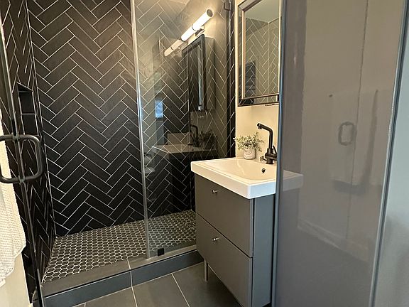 3rd image of 4320 Cherry Hills Ln #4320