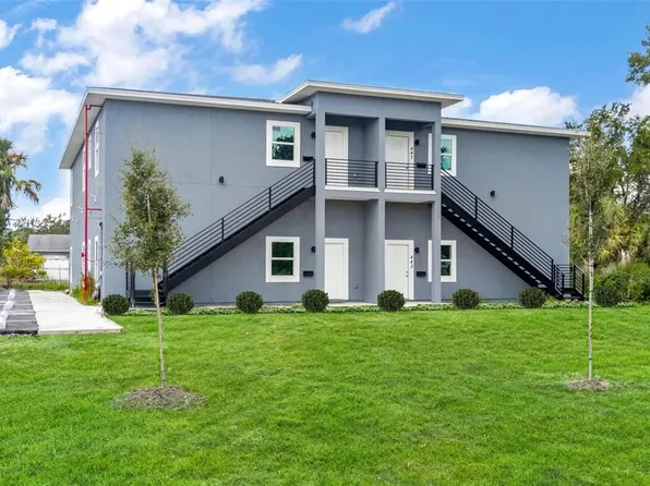 439 45th St E, Palmetto, FL 34221