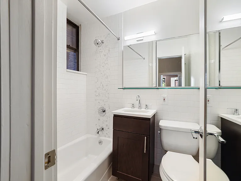 510 E 88th St #2D — Photo 8