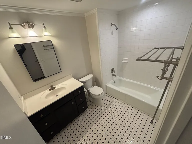 404 S Montreal Ct — Photo 57