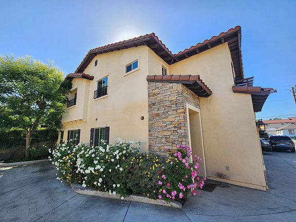 3rd image of 332 S Alhambra Ave #2