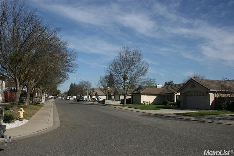 2nd image of 1505 Shiprock Ct