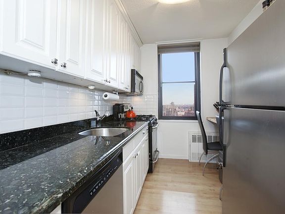 3rd image of 301 E 87th St APT 23A