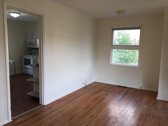 Large Living Room with Dining area