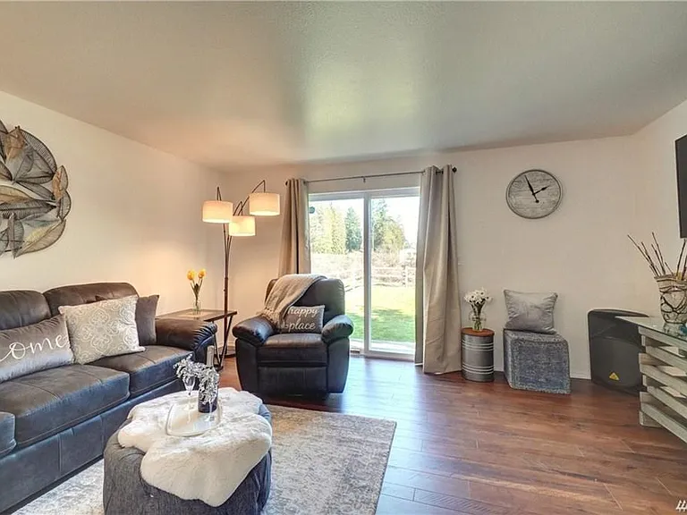 15927 Spanaway Loop Rd S — Photo 9