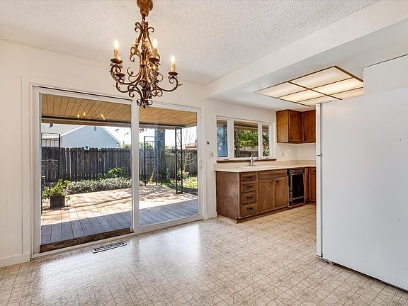 4th image of 1776 Fenwick Drive