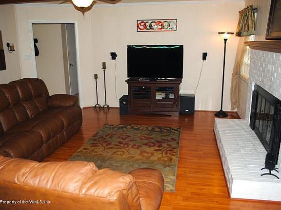 4th image of 119 Villa Way