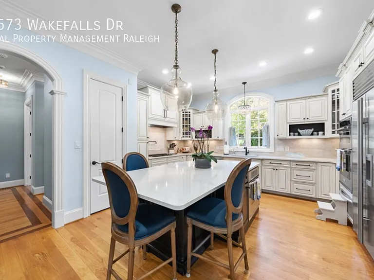 6573 Wakefalls Dr — Photo 36