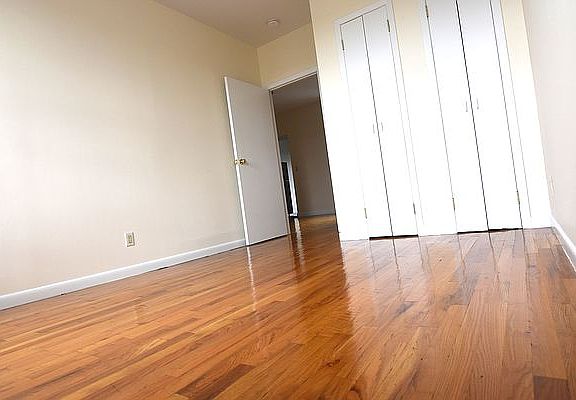 5th image of 680 Manhattan Ave APT 16