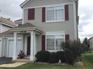 2438 Roxbury Ln, Montgomery, IL 60538