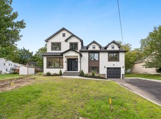 16 Alcott Dr, Livingston, NJ 07039