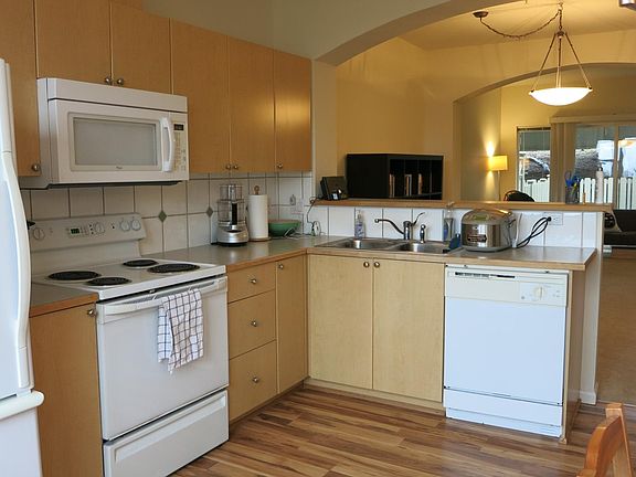 3rd image of 2680 139th Ave SE #84