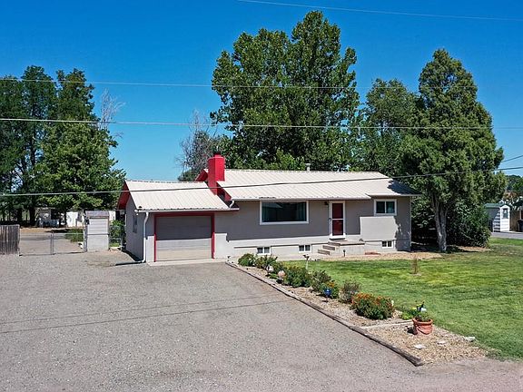 2nd image of 2215 Harvey Pl