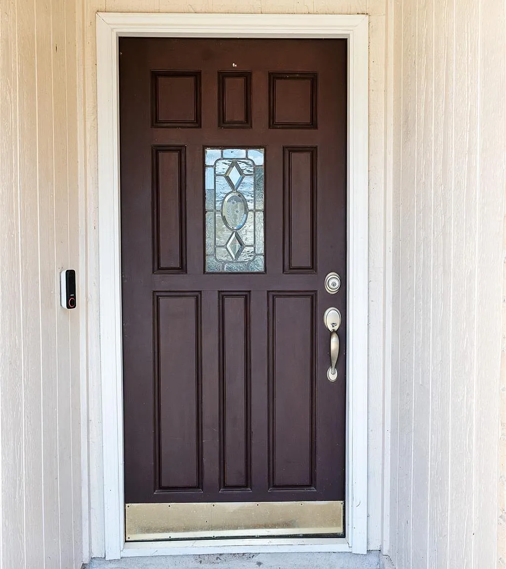 3 bed, 2.0 bath, 1170 sqft, $1,850 — Photo 3