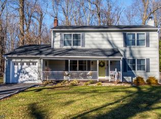3 Evergreen Ct, Lincoln Park, NJ 07035