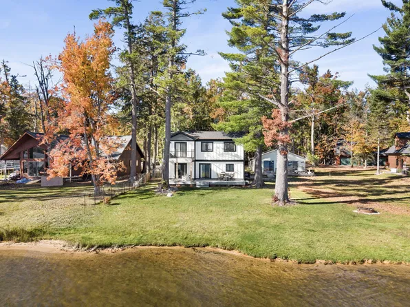 3467 W Otsego Lake Dr, Gaylord, MI 49735