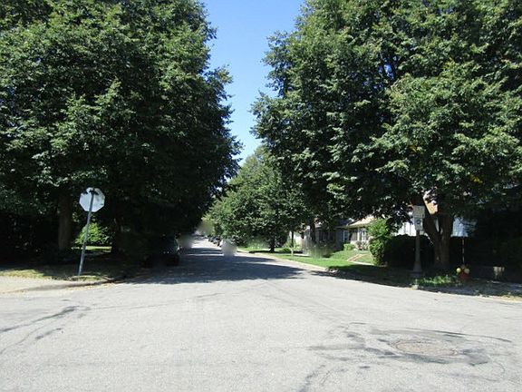 4th image of 1163 Jessamine Ave E