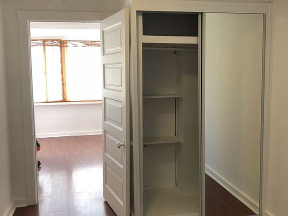 5th image of 130 3/4 S Avenue 63