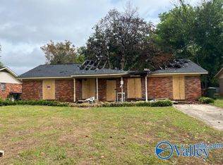 208 Robinson St, Decatur, AL 35601