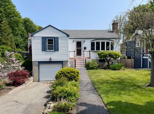 33 Jersey St, Marblehead, MA 01945