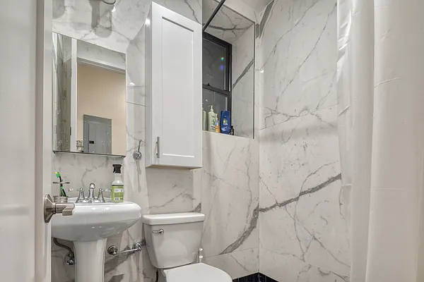 Rented by Douglas Elliman | media 21