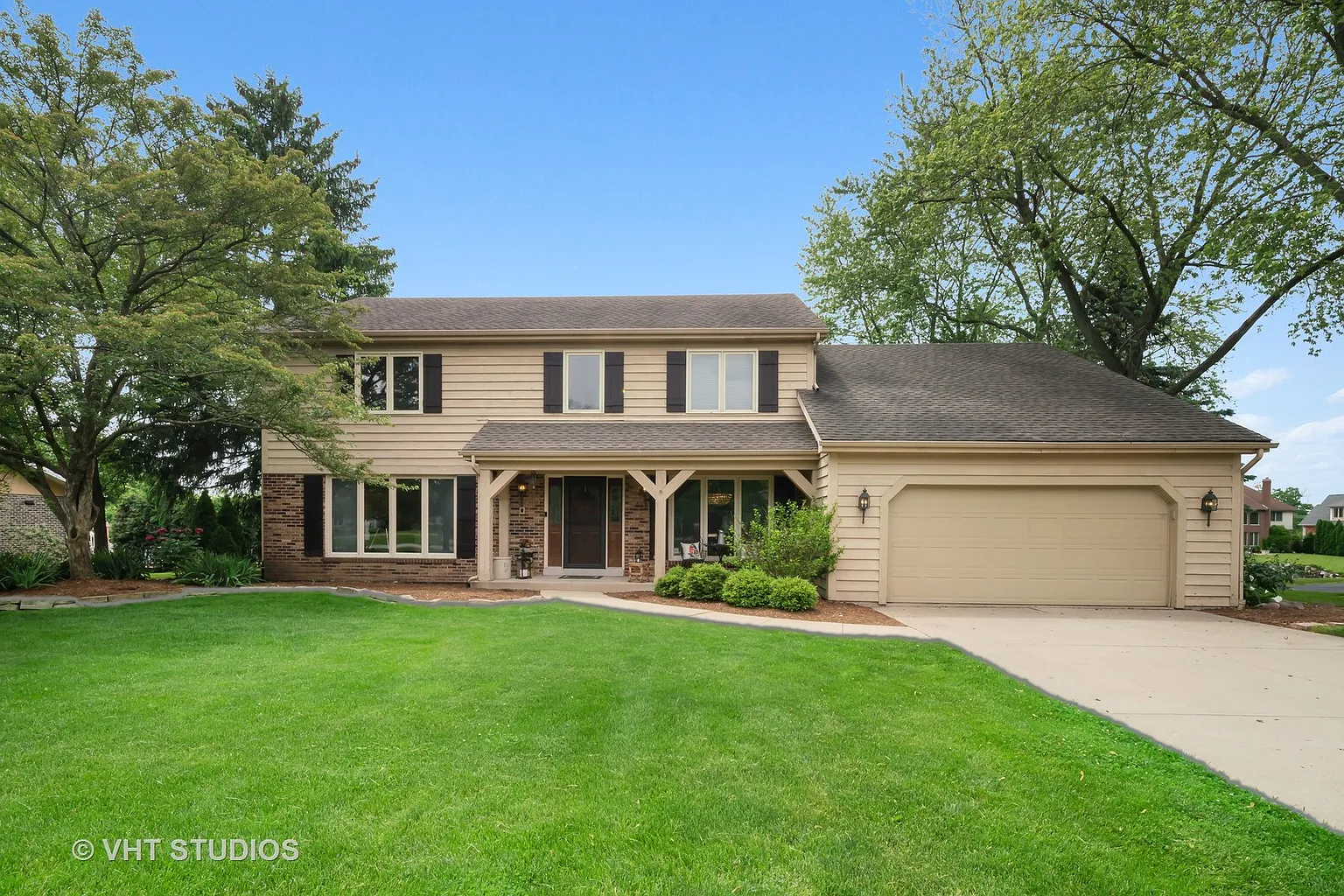 10S664 Glenn Dr photo 1
