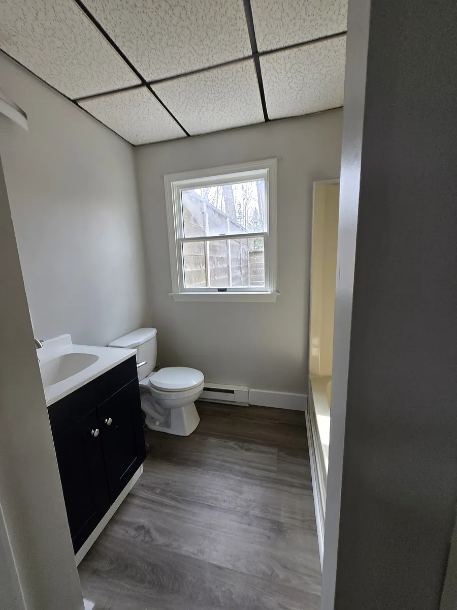 upgraded bathroom - 324B Roosevelt Trl #B