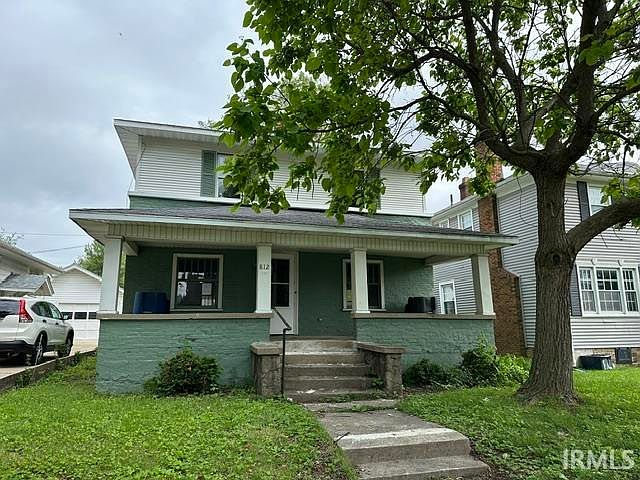 1st image of 812 W Nelson St