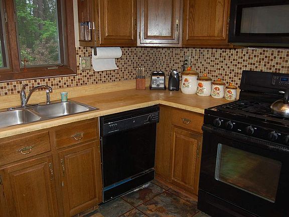 2nd image of 321 Fernwood Dr