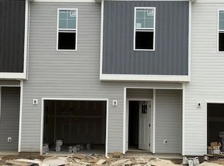 222 Crab Claw Spit Ln, Jacksonville, NC 28546