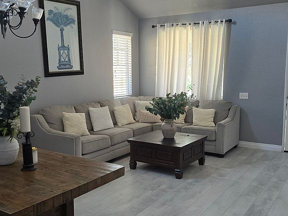3rd image of 23484 Nautical Cir