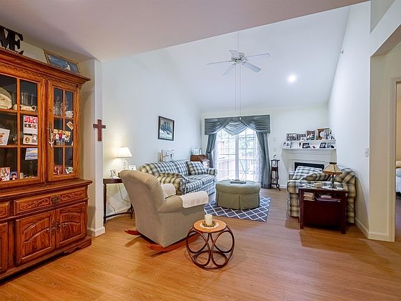 5th image of 44 Penacook Terrace