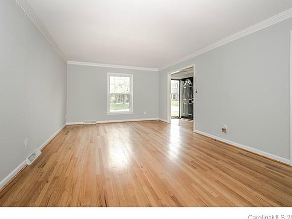 5th image of 6626 Brynwood Dr