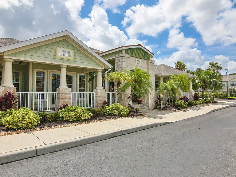 Springs at Palma Sola Apartments — Photo 27
