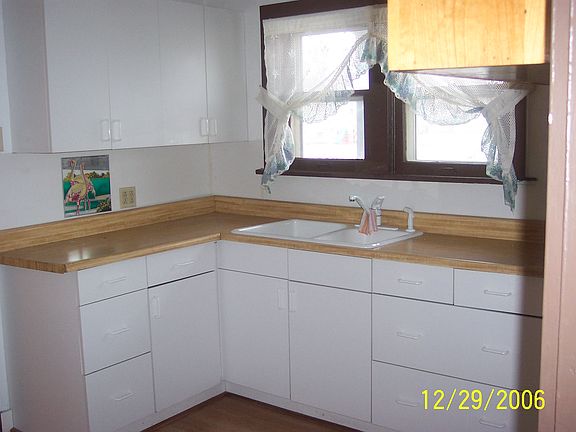4th image of 1724 E Liberty Ave