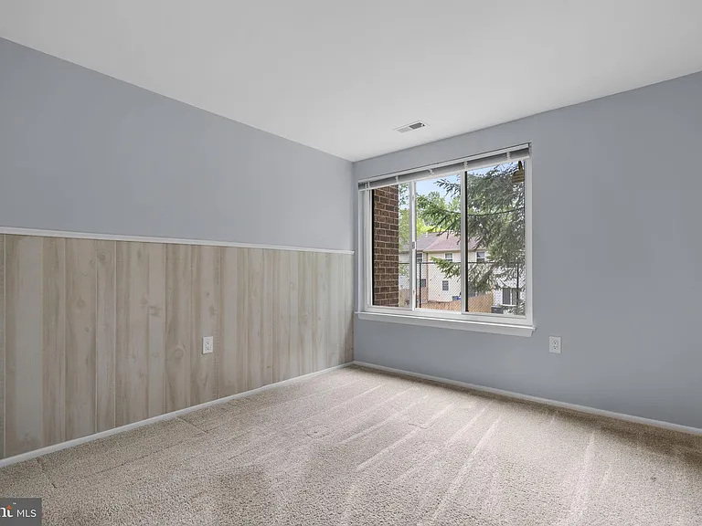 18050 Chalet Dr #14103 — Photo 25