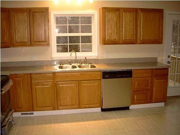 4th image of 181 Ferndale Dr