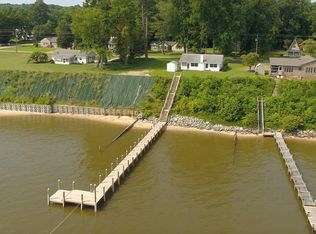 167 Riverside Dr, Center Cross, VA 22437