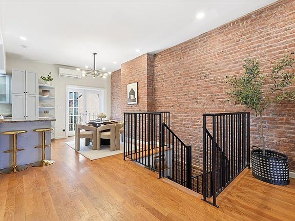 5th image of 295 4th St #1