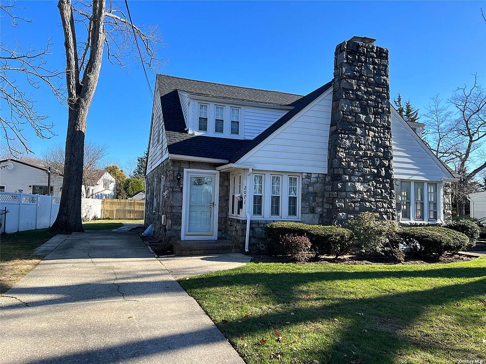 1st image of 2073 Hillside Ave