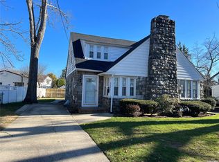 2073 Hillside Ave, Bellmore, NY 11710