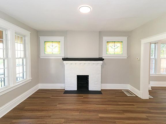 4th image of 8820 Windom Ave