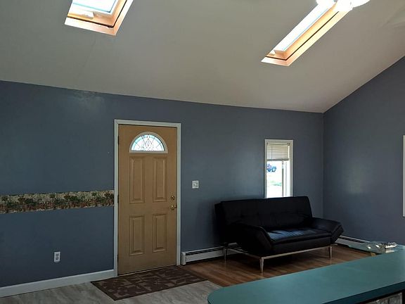 4th image of 143 Smithtown Polk Blvd