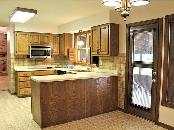 4th image of 5318 Chapelford Ln