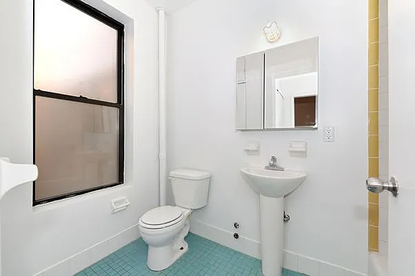 Rented by Aether Property Group | media 82