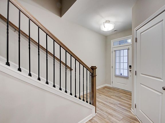 5th image of 180 Duval Dr