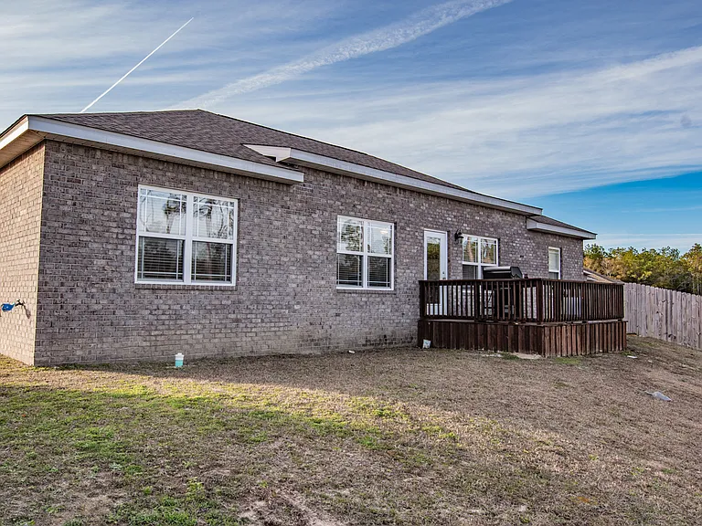 5567 Galaxy Dr — Photo 4