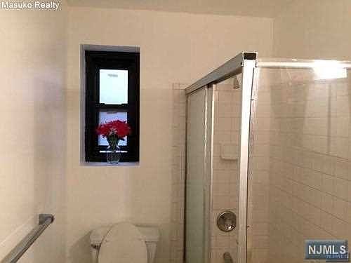 3rd image of 2339 Hudson Ter APT B8