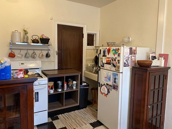 5th image of 3600 Aldrich Ave S APT 3